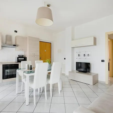 Hq Milano - Business & Long Aparthotel *